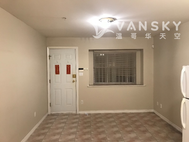 230404132934_Living room 1.JPG